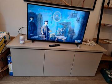 Tv kast / opbergkast beschikbaar voor biedingen
