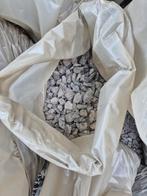 Siergrind Breuksteen 20/32 mm in zakken – vanaf €1,50/zak, Ophalen, Gebruikt, Grind, Grijs