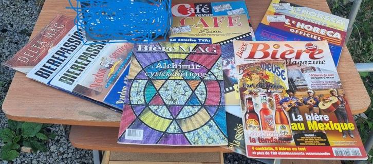 Lot de magazines sur la bière, Collections, Marques de bière, Utilisé, Autres types, Autres marques, Enlèvement ou Envoi