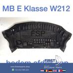 W212 motor onderplaat Mercedes E Klasse 2009-2016 W204 W212, Ophalen of Verzenden, Gebruikt, Mercedes-Benz