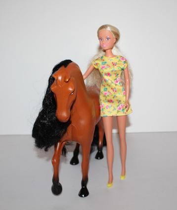 Steffi pop met haar paard 