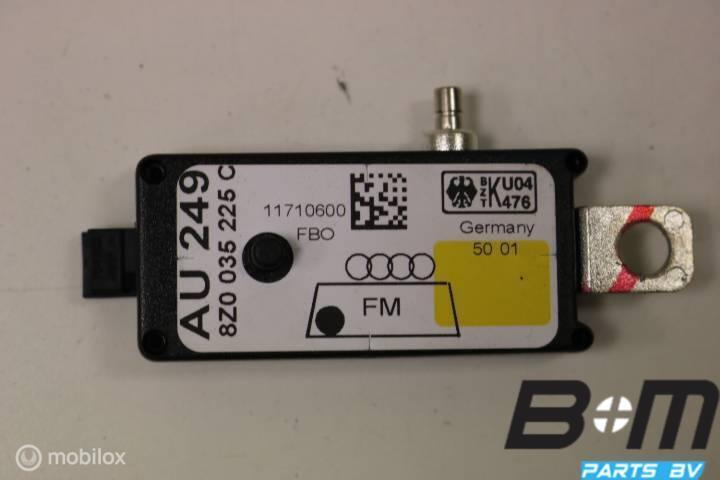 Antenneversterker Audi A2, Auto diversen, Autoradio's, Gebruikt