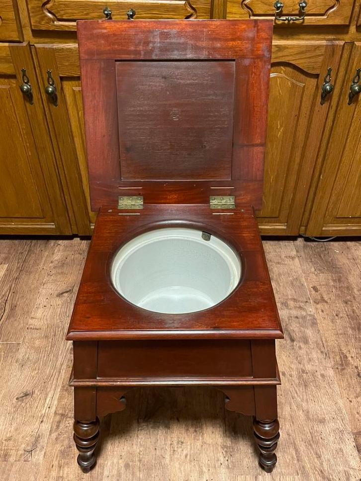 Antieke po pot villeroy en boch dresden, Antiek en Kunst, Antiek | Meubels | Stoelen en Sofa's, Ophalen