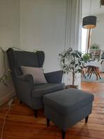 Ikea Strandmon fauteuil avec repose - pieds, grise foncé, Huis en Inrichting, Zetels | Zetels en Chaises Longues, Zo goed als nieuw