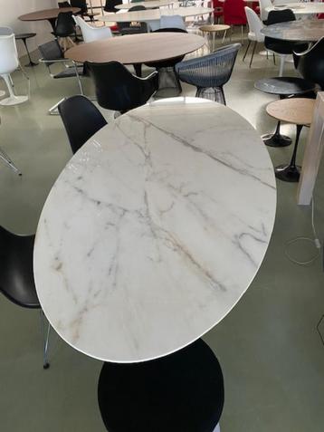 Korting: Ovale Tulip tafel Keramisch blad 180x90cm beschikbaar voor biedingen