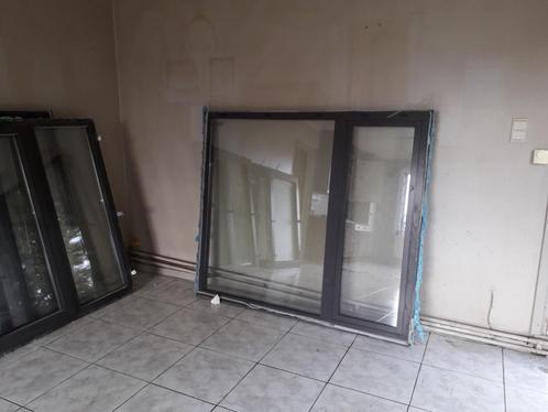 Aluminium ramen 1 jaar oud, antraciet kleurig, Doe-het-zelf en Bouw, Glas en Ramen, Zo goed als nieuw, Ophalen of Verzenden