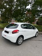 Peugoet 208 euro6, Auto's, Peugeot, Voorwielaandrijving, 75 kW, Stof, Wit