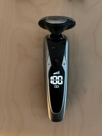 Philips 9000 top serie met gratis trimmer beschikbaar voor biedingen