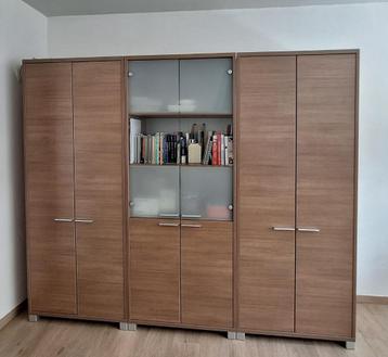 volledig bureau beschikbaar voor biedingen