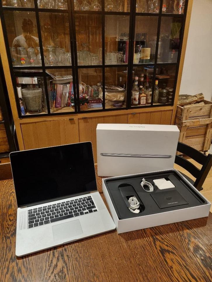 Apple Macbook Pro 15”, Computers en Software, Apple Macbooks, Gebruikt, MacBook Pro, 15 inch, 2 tot 3 Ghz, 256 GB, 16 GB, Azerty