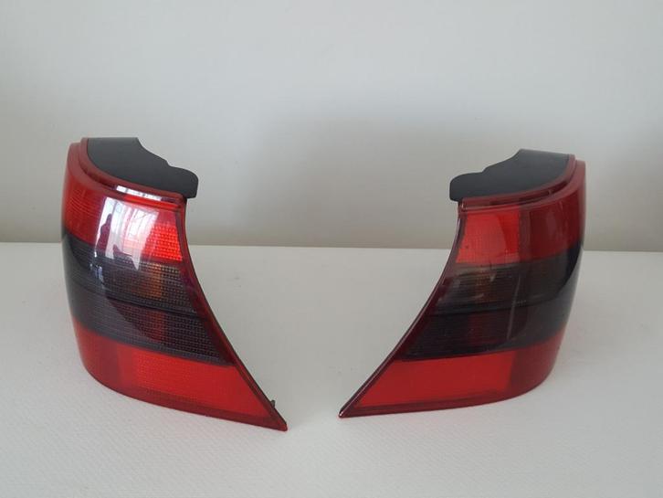 Feu arrière gauche & droit Volkswagen Golf 4 origine, Autos : Pièces & Accessoires, Éclairage, Volkswagen, Enlèvement ou Envoi