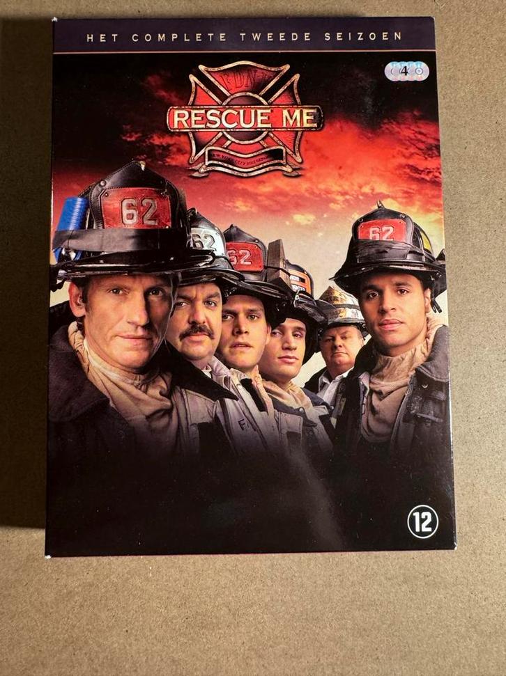 DVD BOX - RESCUE ME - SEASON 2, CD & DVD, DVD | Action, Comme neuf, Enlèvement ou Envoi
