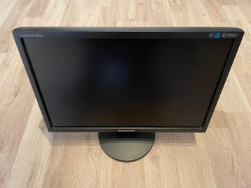 Écran Samsung SyncMaster 943NW 19 pouces disponible aux enchères