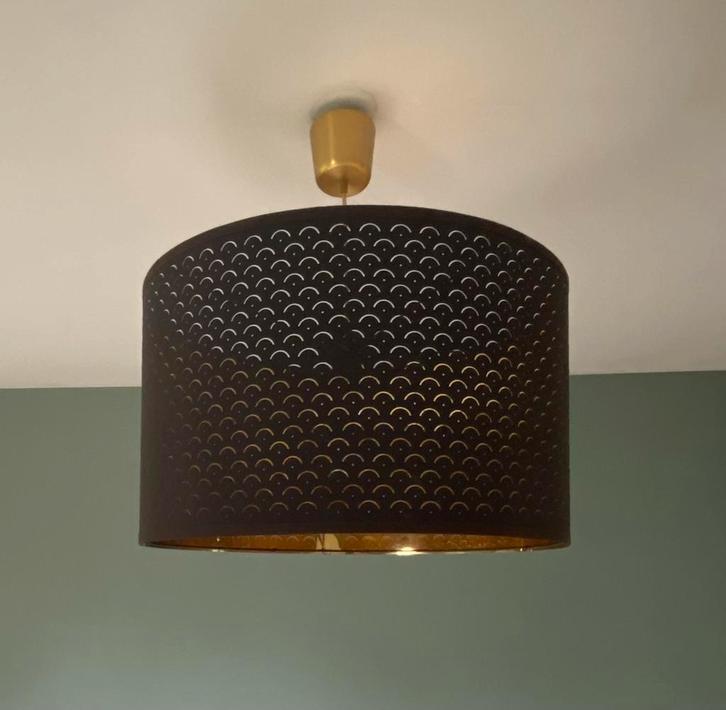 Abat jour IKEA noir et doré, Maison & Meubles, Lampes | Suspensions, Utilisé, Enlèvement