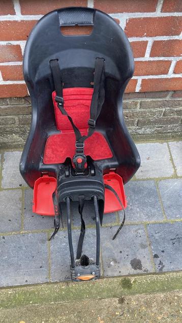 Fiets stoeltje beschikbaar voor biedingen