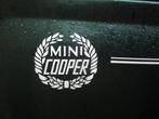 "Mini Cooper" laurel, sticker ,zijkant WIT- CLASSIC MINI ea., Nieuw, Oldtimer onderdelen, Ophalen