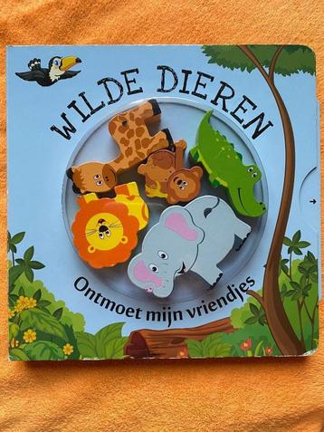 Boek met figuren - wilde dieren beschikbaar voor biedingen