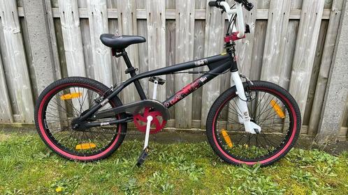 BMX No Fear Kata, Fietsen en Brommers, Fietsen | Crossfietsen en BMX, Zo goed als nieuw, Aluminium, Stuur 360° draaibaar, V-brakes