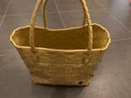Gele gevlochten shopper, Handtassen en Accessoires, Tassen | Damestassen, Ophalen of Verzenden, Gebruikt, Geel, Shopper
