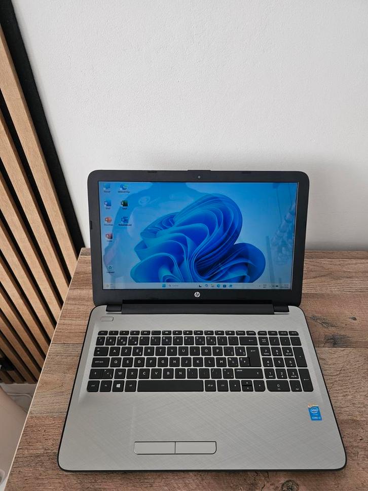 Hp Laptop i3 8gb ram Nieuwe batterij  Windows11+Office 2024, Computers en Software, Windows Laptops, SSD, 8 GB, Ophalen of Verzenden