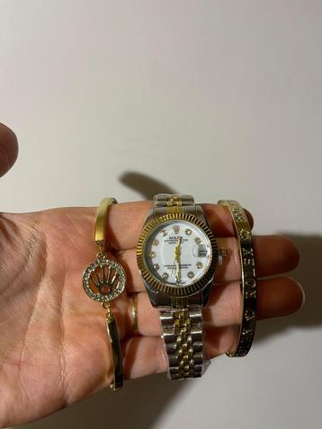 Luxe horloge set beschikbaar voor biedingen