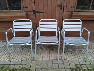 3 Alu terrasstoelen beschikbaar voor biedingen