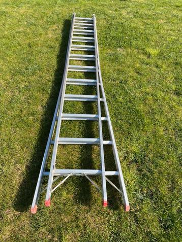 Échelle coulissante Altrex 2x12 échelons beschikbaar voor biedingen