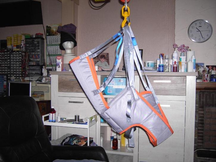 NIEUWE HANGMAT INVACARE LIFTMAT BIRDIE TOILET, Diversen, Verpleegmiddelen, Nieuw, Ophalen of Verzenden