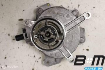 Onderdrukpomp VW Scirocco R 6473 Km oud 06D145100H beschikbaar voor biedingen