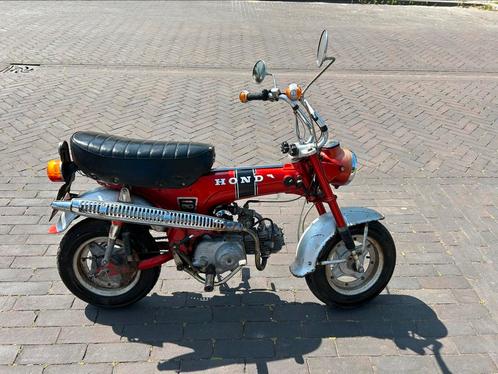 Originele honda dax st50 (honda dax, st50, monkey, st 50), Fietsen en Brommers, Brommers | Honda, Gebruikt, Overige modellen, Ophalen