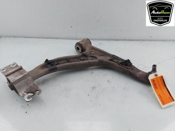 BRAS DE SUSPENSION AVANT DROIT (TRIANGLE) A (W176), Utilisé, Mercedes-Benz
