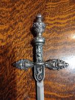 Dague de pute, Collections, Envoi