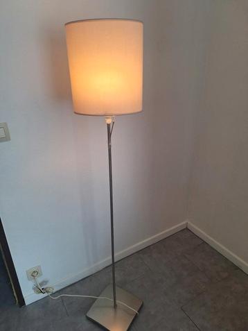 Ikea vloerlamp  beschikbaar voor biedingen