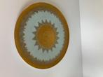 PORCELEINEN BORD MET GOUDEN VERSIERINGEN, Antiek en Kunst, Ophalen