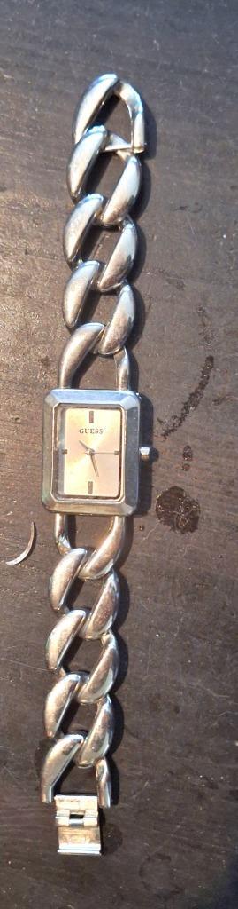 Guess horloge  beschikbaar voor biedingen