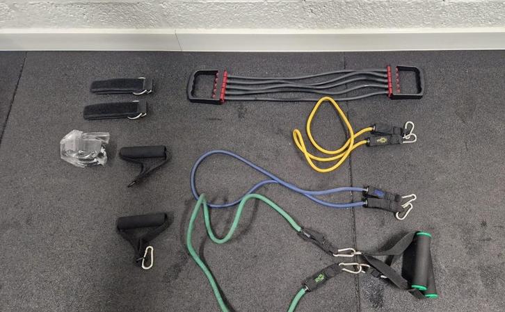 Fitness weerstandsbanden, Sport en Fitness, Fitnessmaterialen, Zo goed als nieuw, Weerstandband, Ophalen of Verzenden