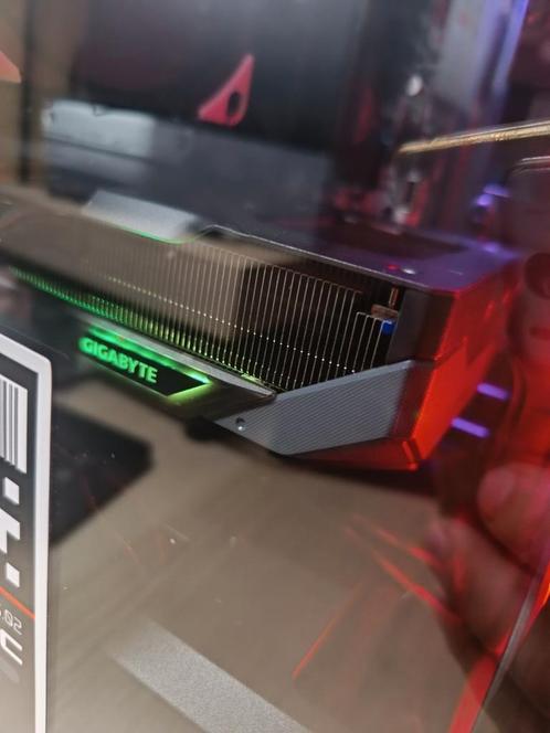 Rx9070 état mint, Computers en Software, Videokaarten, Zo goed als nieuw, AMD, PCI-Express 5.0, GDDR6, HDMI, DisplayPort, Ophalen