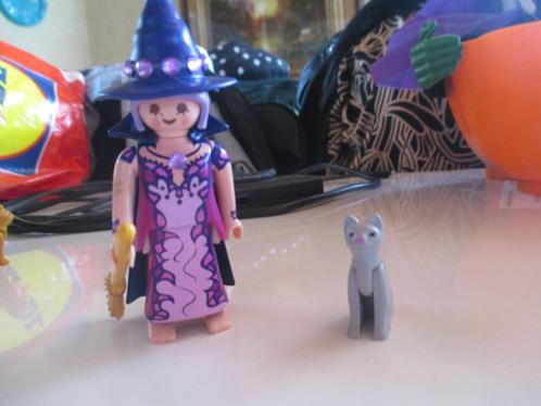 Playmobil heks met grijs haar en kat nieuw, Verzamelen, Poppetjes en Figuurtjes, Nieuw, Ophalen of Verzenden