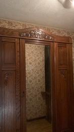 Armoire ancienne solide avec deux tiroirs en bas, Enlèvement