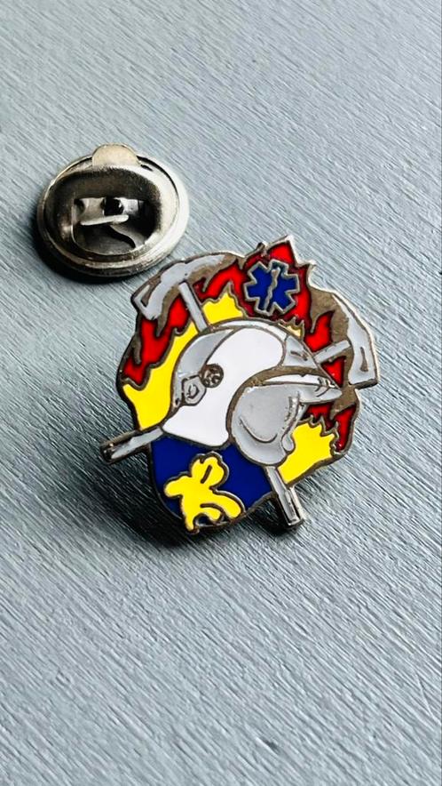 Brandweer pin 3, Verzamelen, Speldjes, Pins en Buttons, Zo goed als nieuw, Verzenden