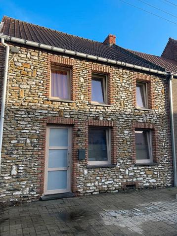 Huis à vendre à Blaton disponible aux enchères