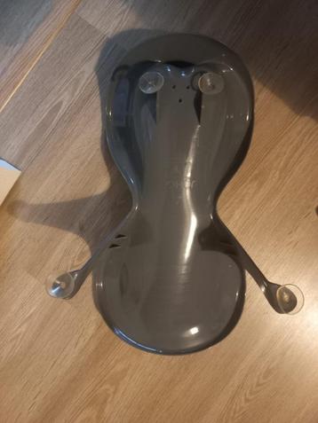 Badzitje beschikbaar voor biedingen