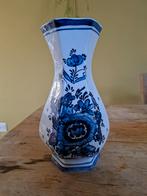 Handeschilderde Delfstblauwe vaas, Antiek en Kunst, Ophalen of Verzenden