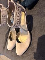 Nero Giardini schoenen 40, Kleding | Dames, Schoenen, Pumps, Beige, Zo goed als nieuw, Nero Giardini -
