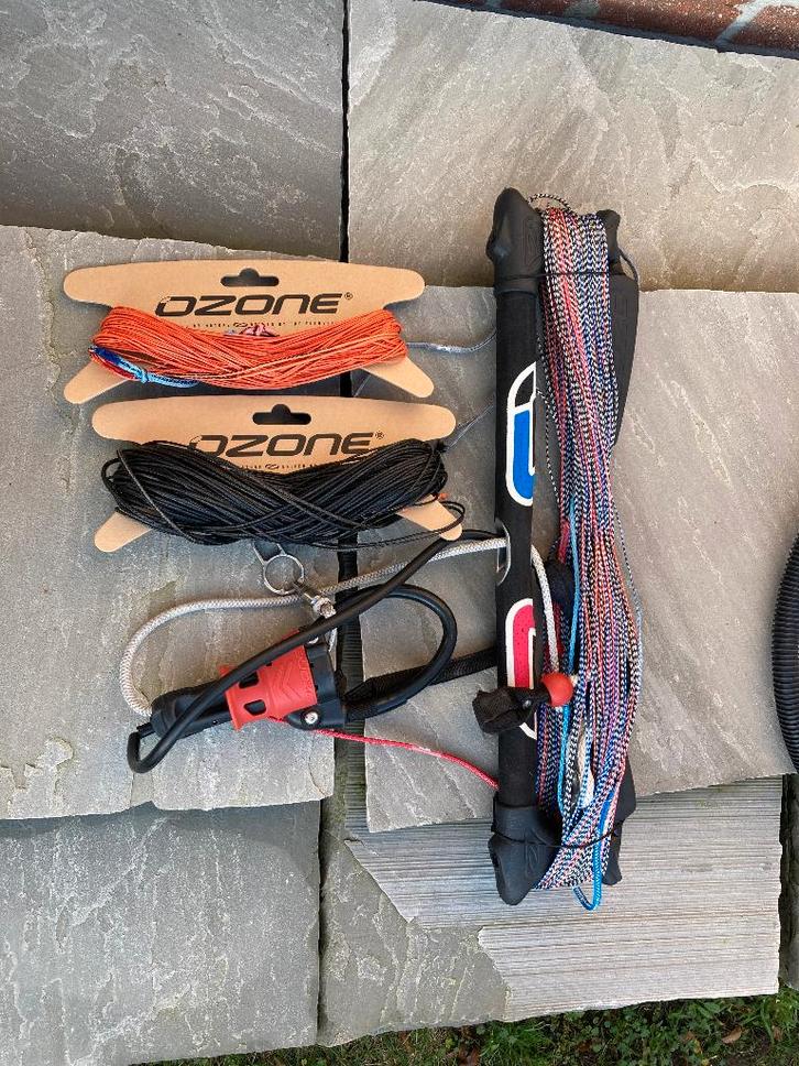 ozone bar nieuwe lijnen en kite 5m, Sports nautiques & Bateaux, Kitesurf, Utilisé, Kite, 5 m², Enlèvement