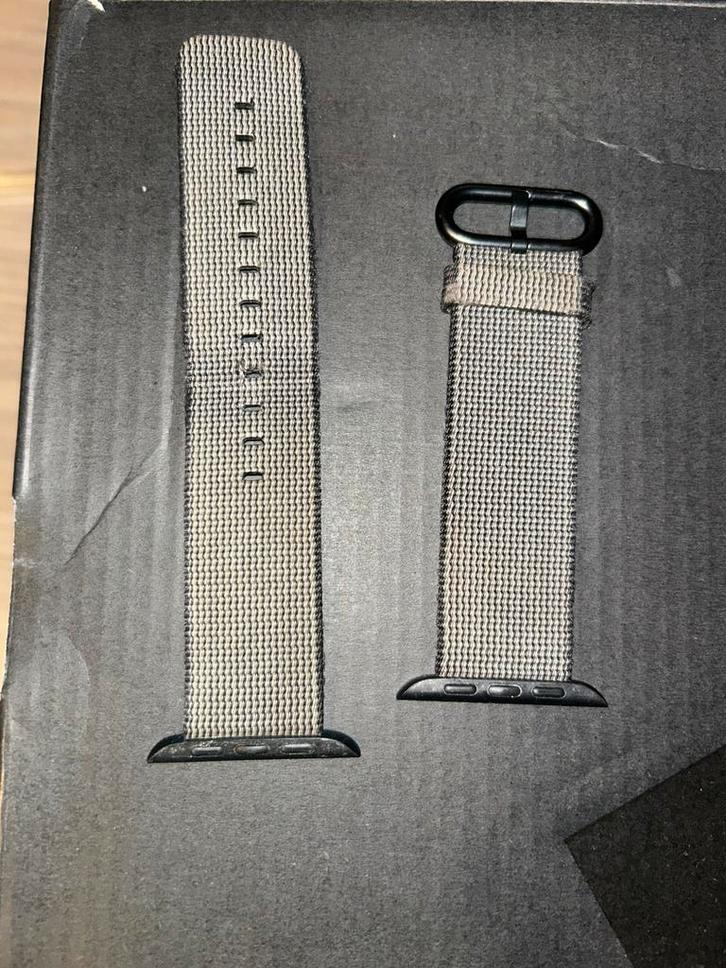 Bracelet en nylon tissé pour Apple Watch, Télécoms, Objets connectés accessoires, Comme neuf, Sangle, Enlèvement