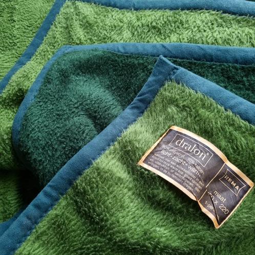 Deken - 150 x 220 cm - groen - 100% dralon- in prima staat!, Huis en Inrichting, Woonaccessoires | Plaids en Woondekens, Zo goed als nieuw