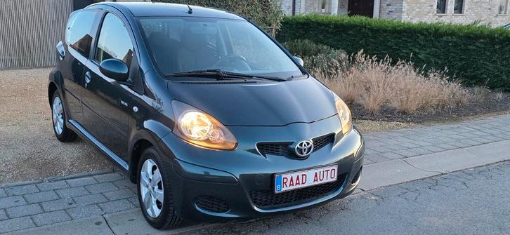 Toyota aygo / Toronto _1.0 vvti _ 51kw _ 1ère propriétaire !, Autos, Toyota, Entreprise, Achat, Aygo, Essence, Euro 5, Hatchback
