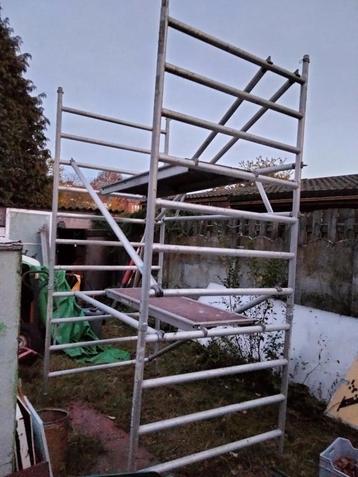 Aluminium steiger met wielen 330cm H 190cm L 2n 130cm Diep beschikbaar voor biedingen