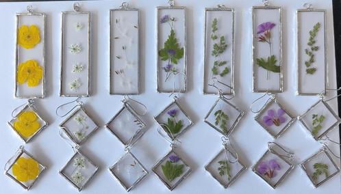 TIFFANY ketting oorhangerset met gedroogde bloemen, Handtassen en Accessoires, Kettinghangers, Nieuw, Zilver, Bloem of Plant, Verzenden